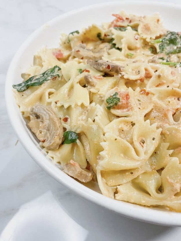 Creamy Pasta with feta cheese