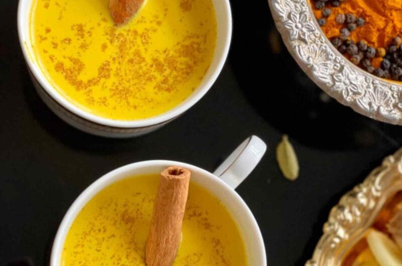 TASTY 5 - Minute TURMERIC GOLDEN MILK TO KEEP YOU POWERFUL