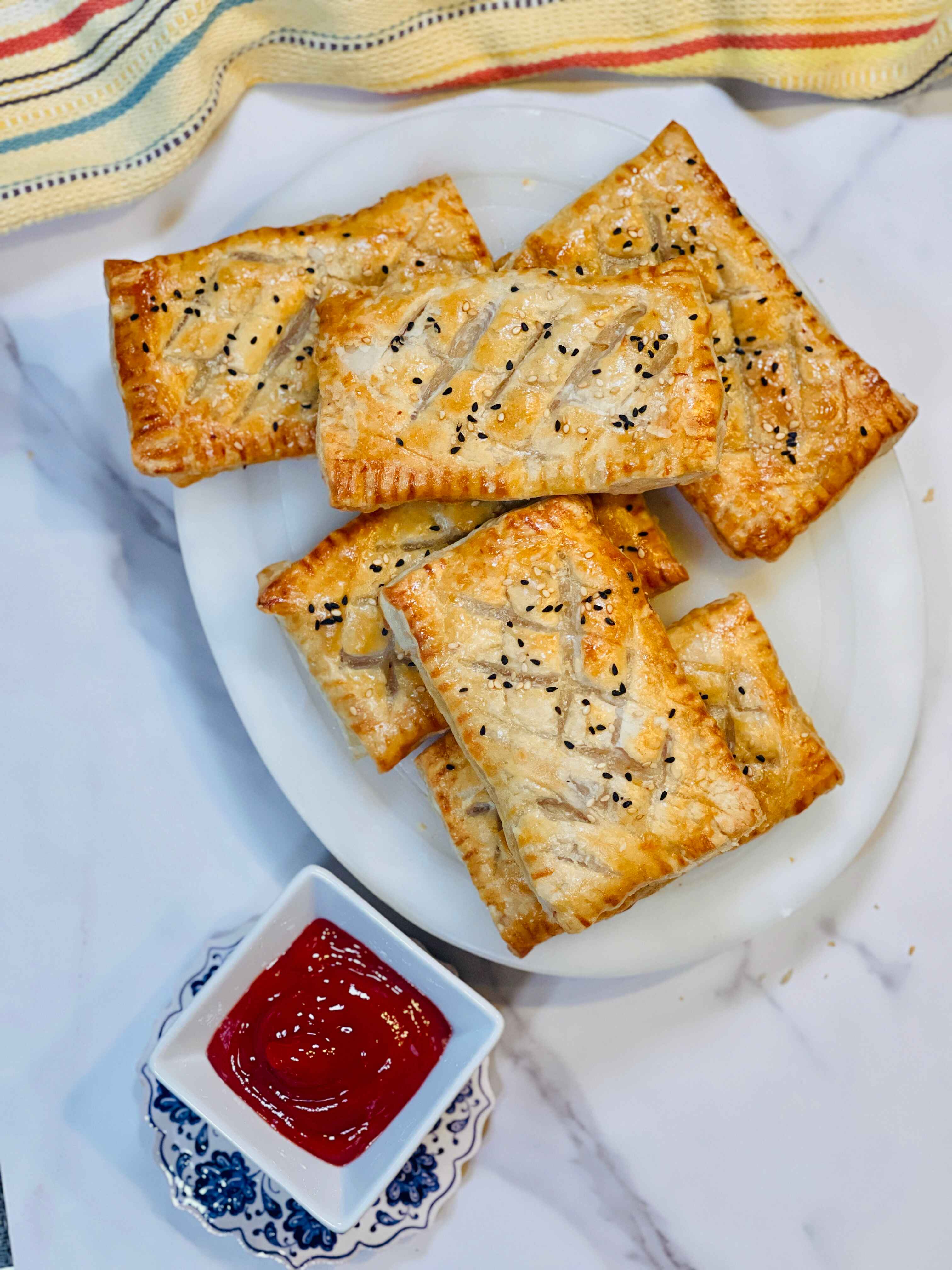 Chicken puff patties served with ketchup