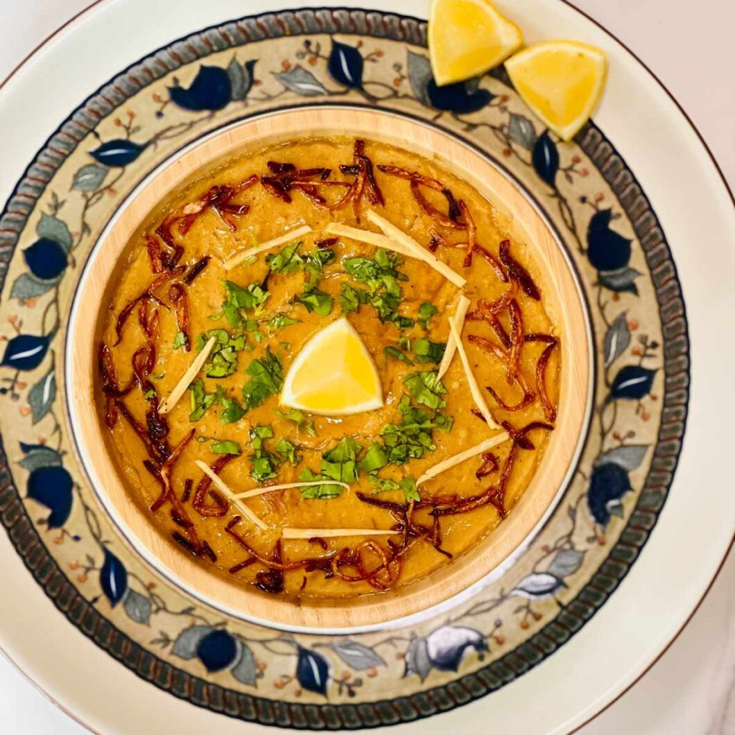 Authentic Pakistani Chicken Haleem Recipe